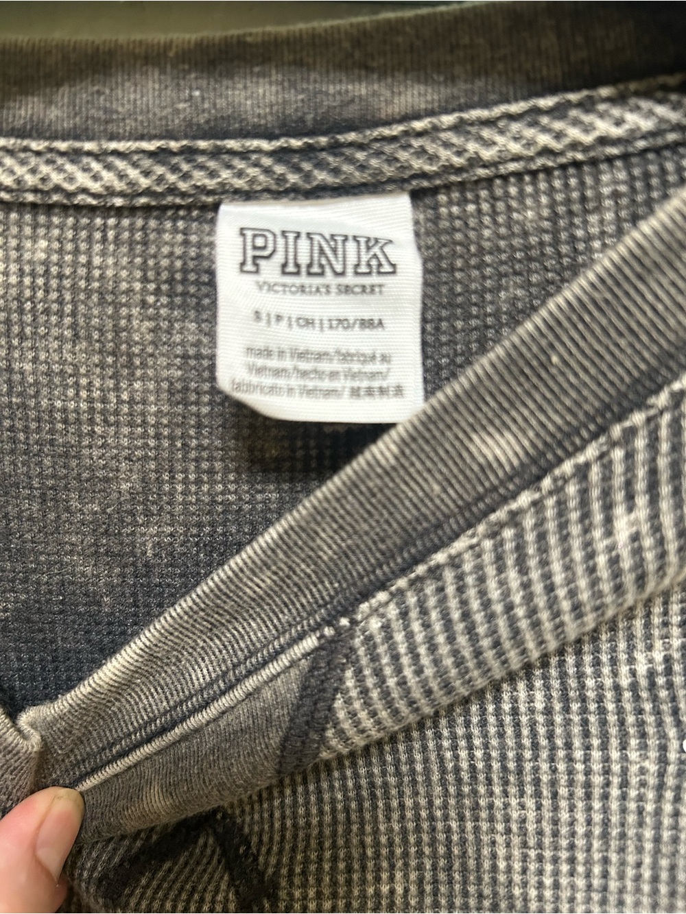 $5 SALE! 🔥 Victoria Secret Pink Top - Picture 2 of 3